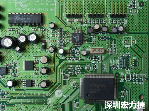 針對PCB區(qū)塊產(chǎn)生的EMI干擾問題，可使用EMI改善對策元件重點改善。
