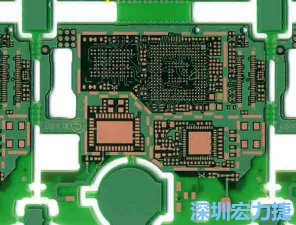 在產(chǎn)品極度要求小型化設計時，可利用HDI板材壓縮主板面積，同時具減輕重量優(yōu)點。